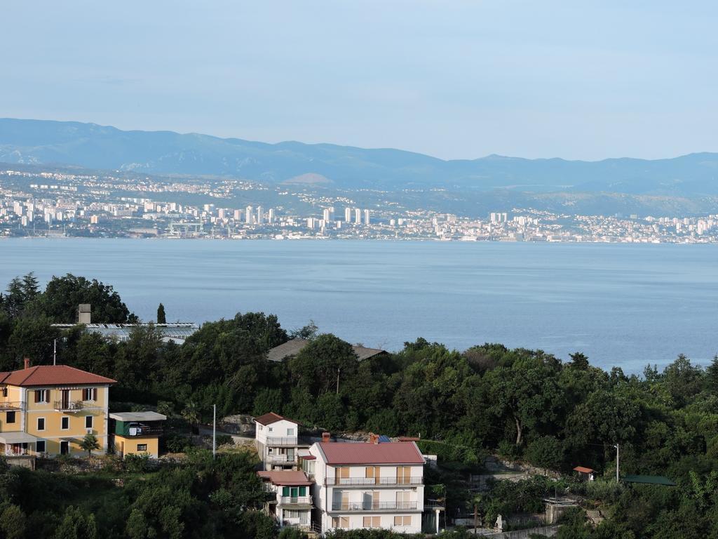Apartment Bambi Opatija Exterior foto